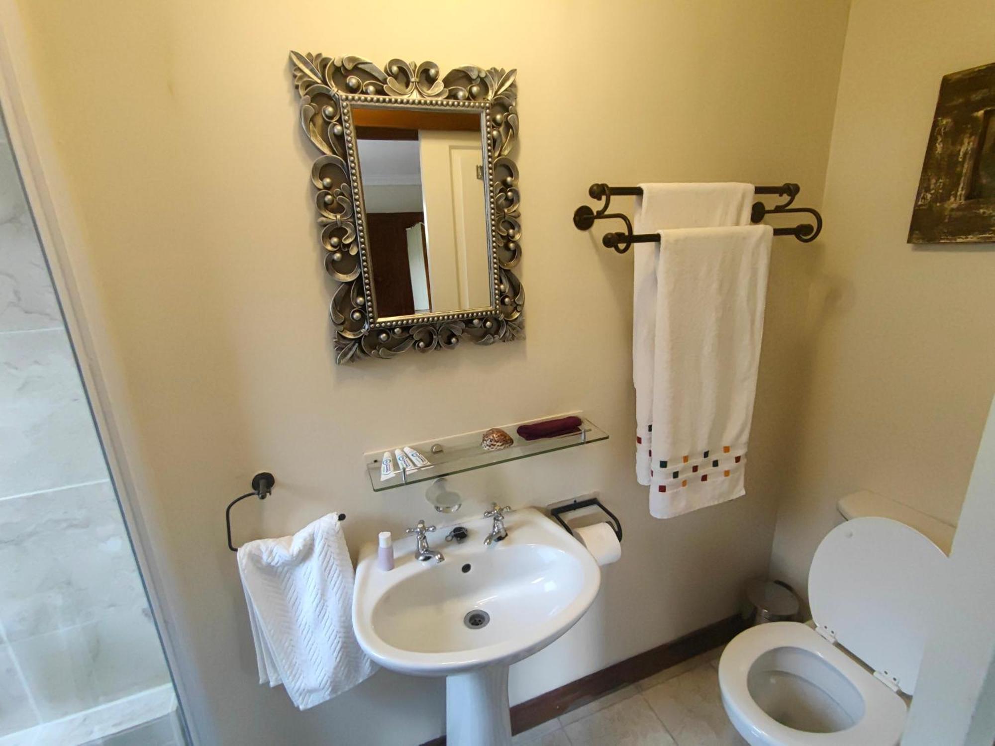 Swiss Cottage Guest House เคปทาวน์ ภายนอก รูปภาพ