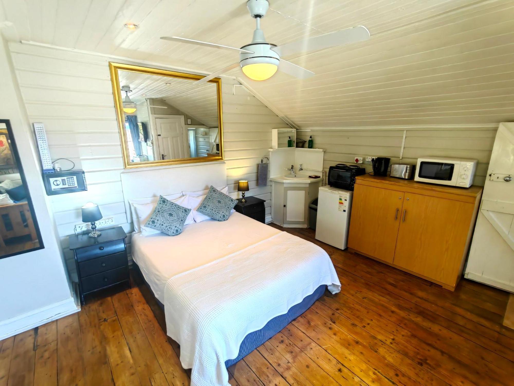 Swiss Cottage Guest House เคปทาวน์ ภายนอก รูปภาพ